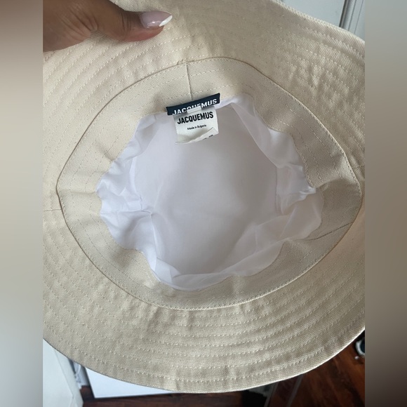 Jacquemus Off-White Les Classiques ‘le bob Gadjo’ hat Size 58CM - Picture 5 of 5